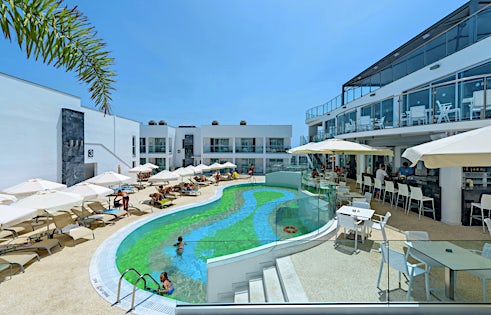 Tasia Maris Oasis Hotel